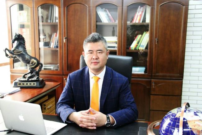 |薛连华|常务jrs篮球直播_nba直播吧极速体育_nba直播网jrs兼厚街分会会长